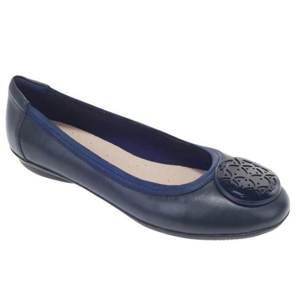 Collection by Clarks Gracelin Lola Leather Ballet Flat size 8 - Picture 1 of 8